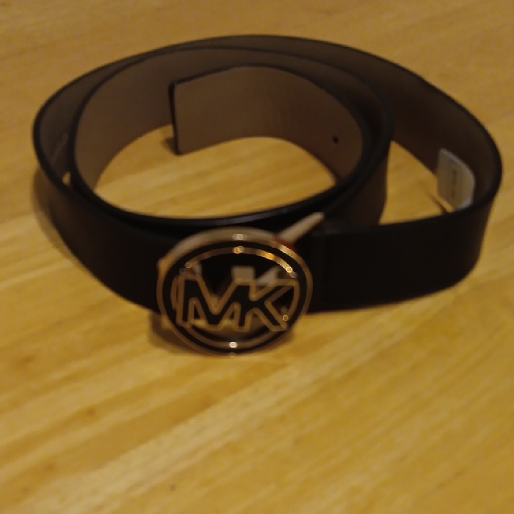 Michael Kors Black Belt with Gold Buckle - Picture 1 of 4